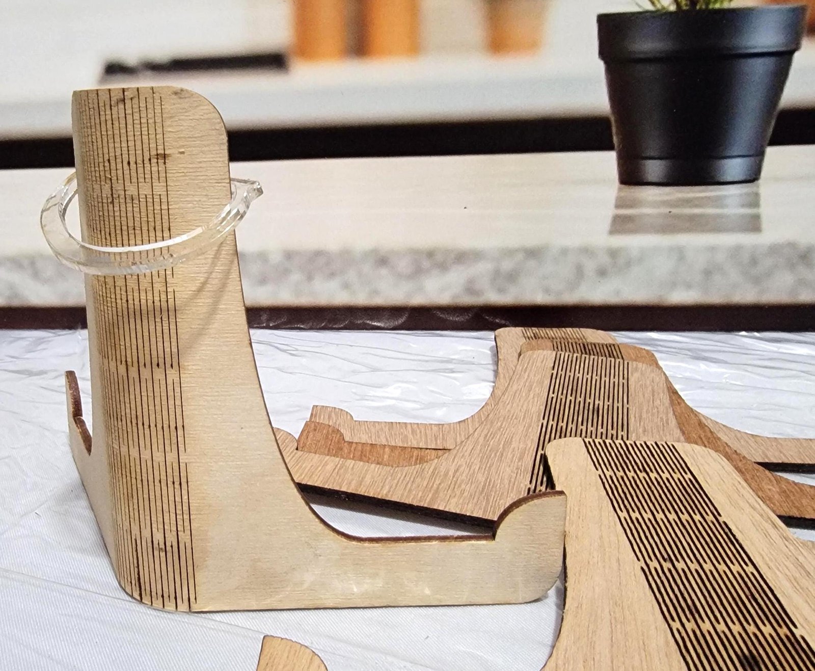 Adjustable Plywood Easel